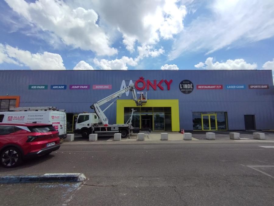 Monky - Enseigne - 40000 Mont de Marsan